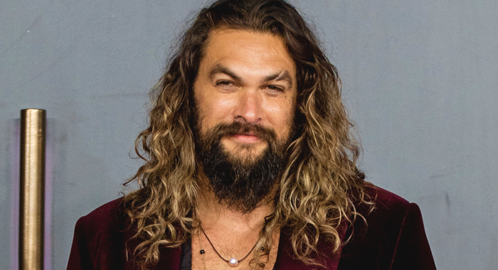 No Puedes Odiarlo La Estrella De Aquaman Jason Momoa Encuentra Una