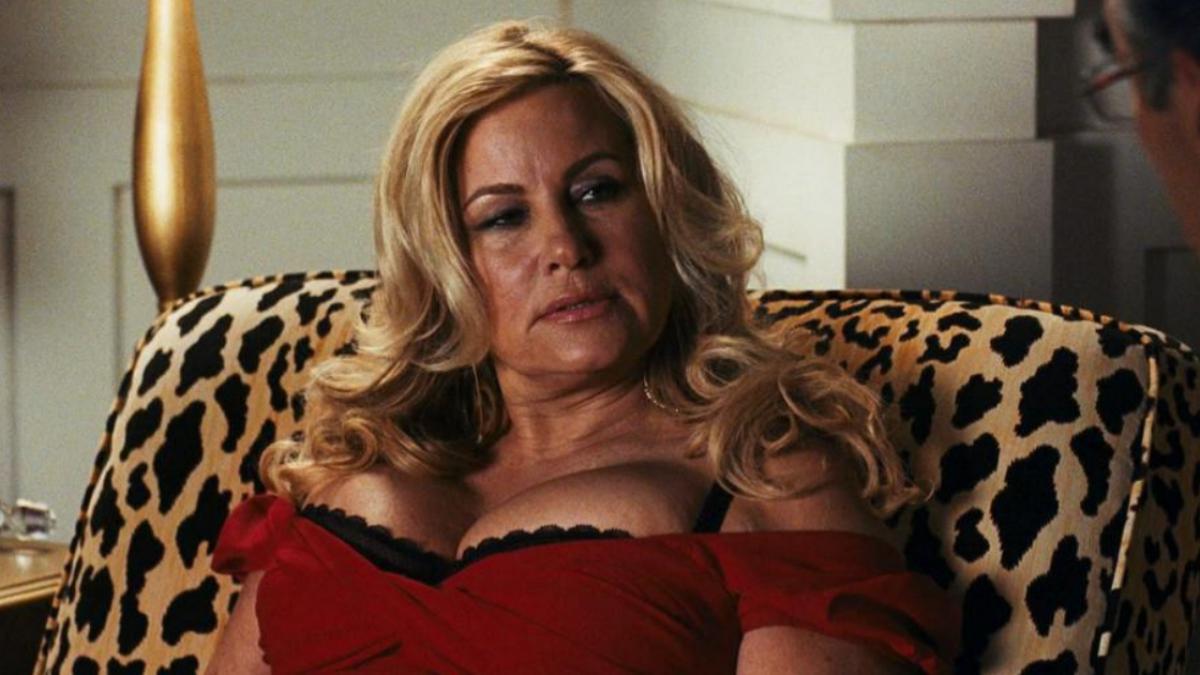 Jennifer Coolidge Spricht über Ihre Rolle Als Milf In ‚american Pie‘ „da Wären 200 Leute Mit 