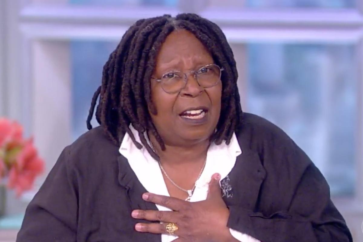 Whoopi Goldberg, al borde de las lágrimas, rompe el debate de Roe v