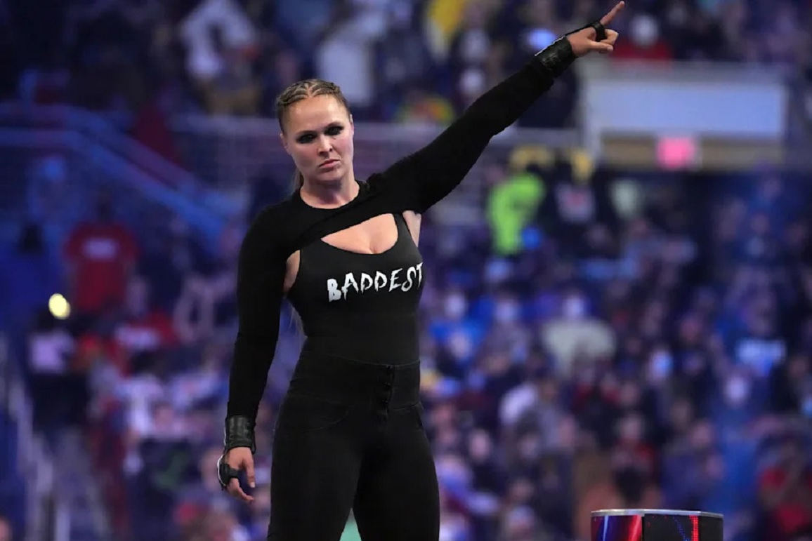 Ronda Rousey Membuat WWE Kembali Untuk Memenangkan Pertandingan Royal