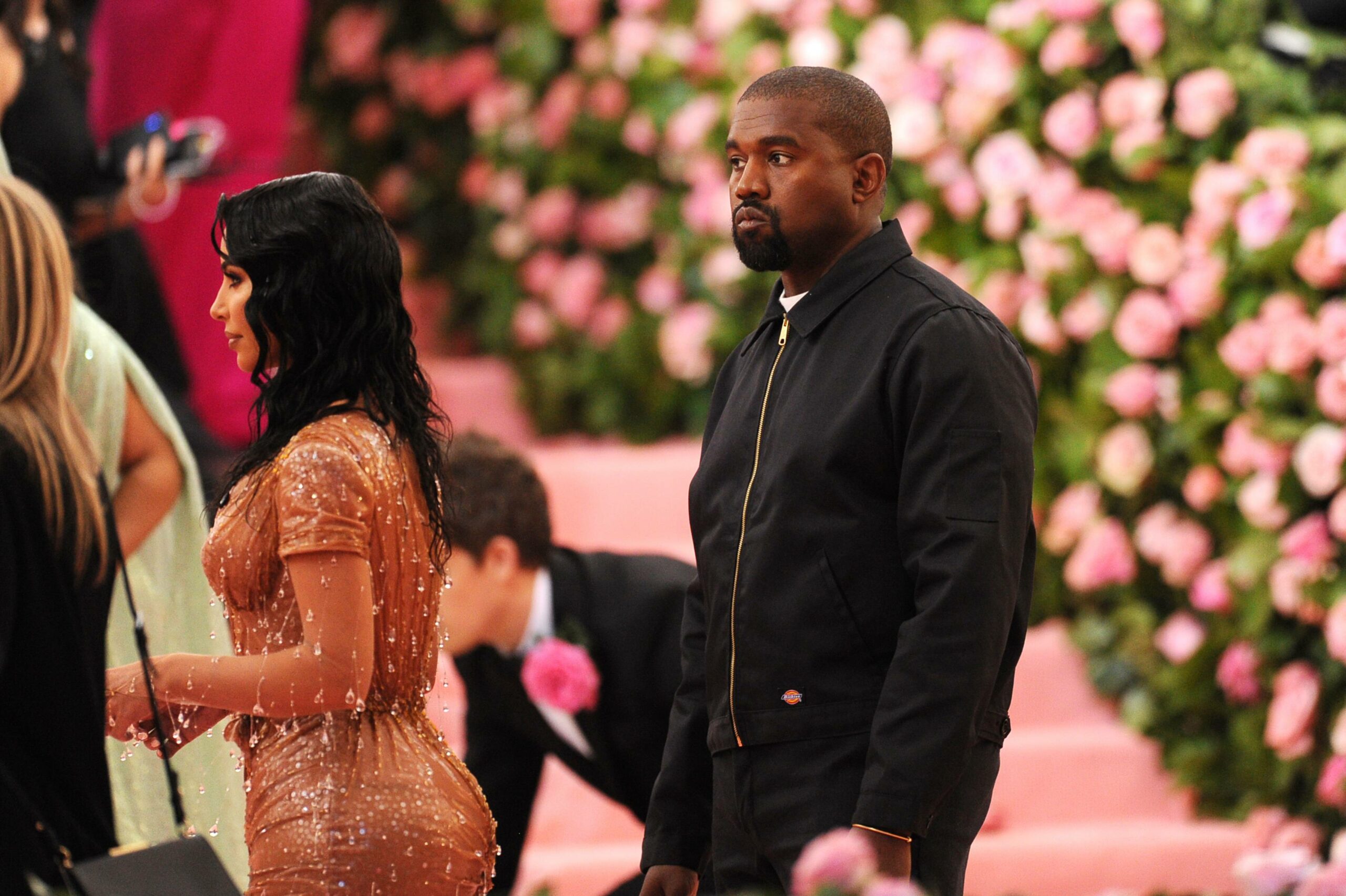 Kanye West portait une fois une veste Dickies de 43 au Met Gala